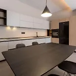 οnly 17,3 * كالاماتا